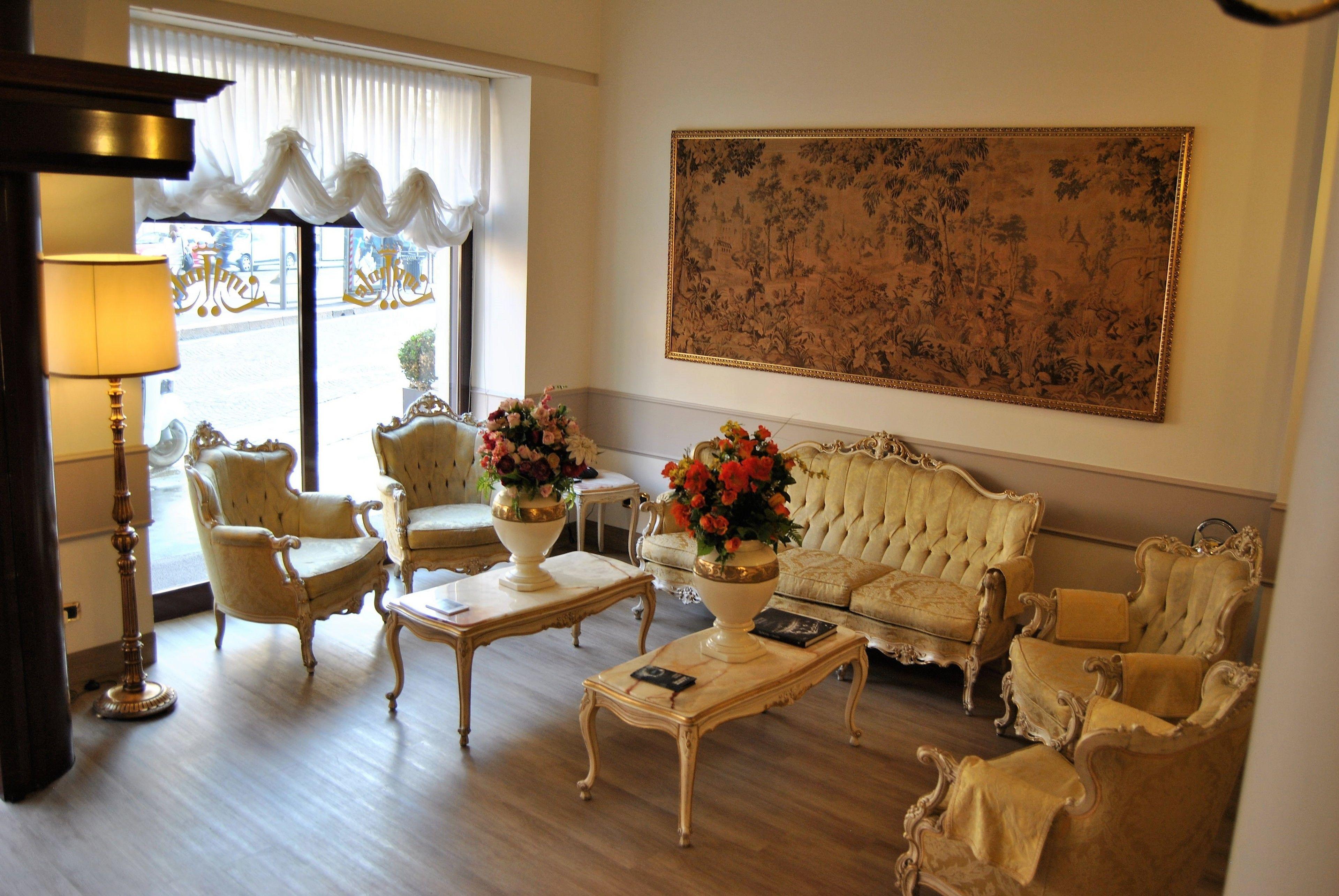 Mokinba Hotels King — Foto 1
